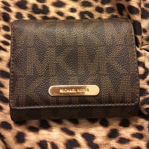 Michael kors wallet