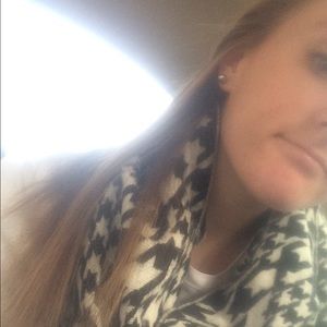 Meet your Posher, Cameron