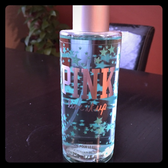 💗NEW💗 PINK Live It Up Body Mist
