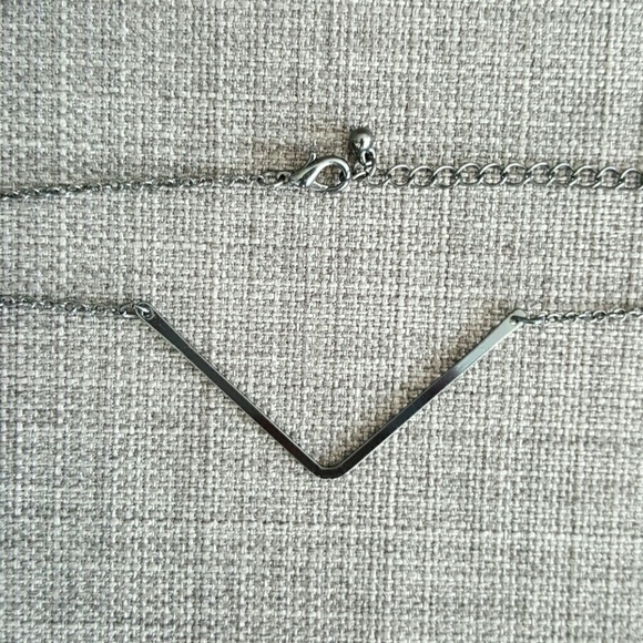 V Black Necklace - Picture 2 of 4