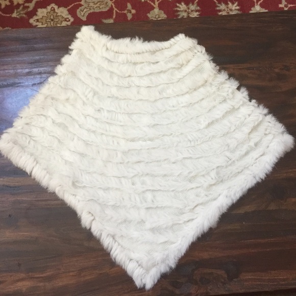 CEJON ACCESSORIES INC. RABBIT FUR SHRUG OS