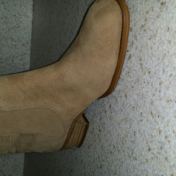 Suede booties - Picture 2 of 2
