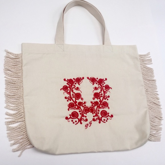 Totes - Picture 1 of 2