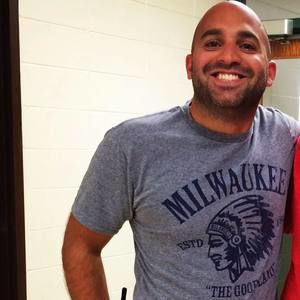 Meet your Posher, Kosta