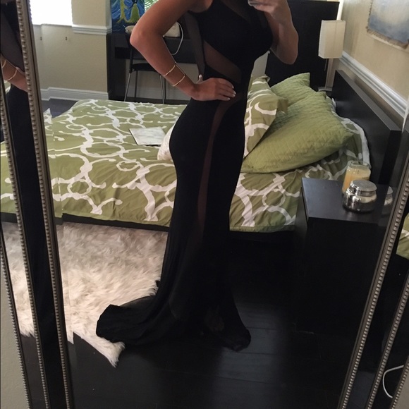 Long mermaid train dress