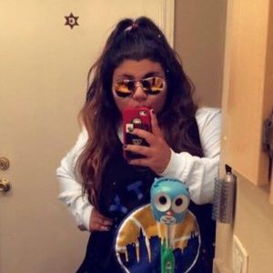 🌴 Meet your Posher! 🌴