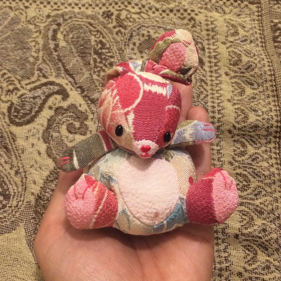 Adorable Pink Floral Rabbit Keychain - Picture 4 of 4