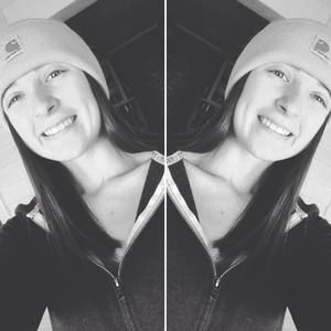 Meet your Posher, Chloe