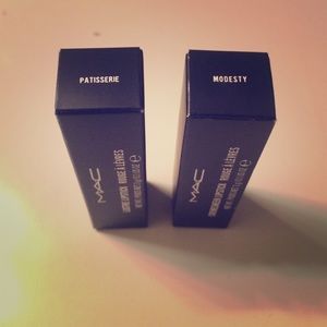 MAC Lipstick in Patisserie and Modesty
