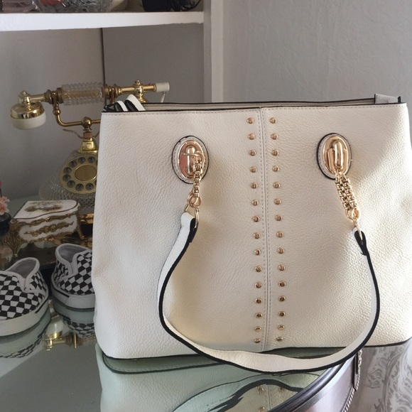 Handbags - | New | Beautiful beige handbag
