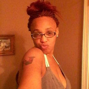 Meet your Posher, Nikole