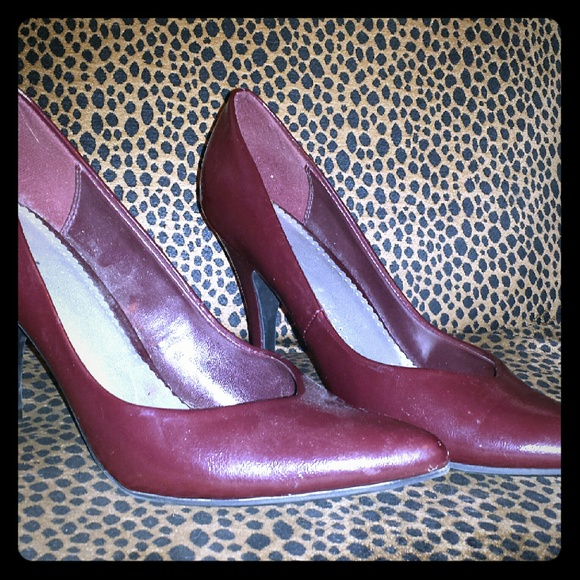 Fioni Pumps