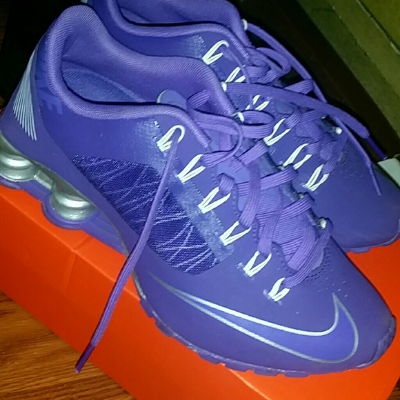 Purple Nike shox