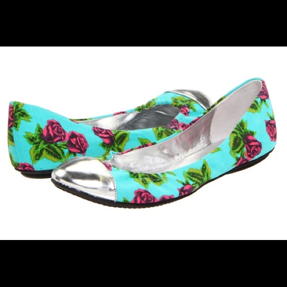Betsey Johnson Turquoise Floral Flats size 6M - Picture 1 of 4