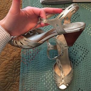 Silvery gold Seychelles heels