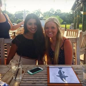 Meet your Posher, Danielle