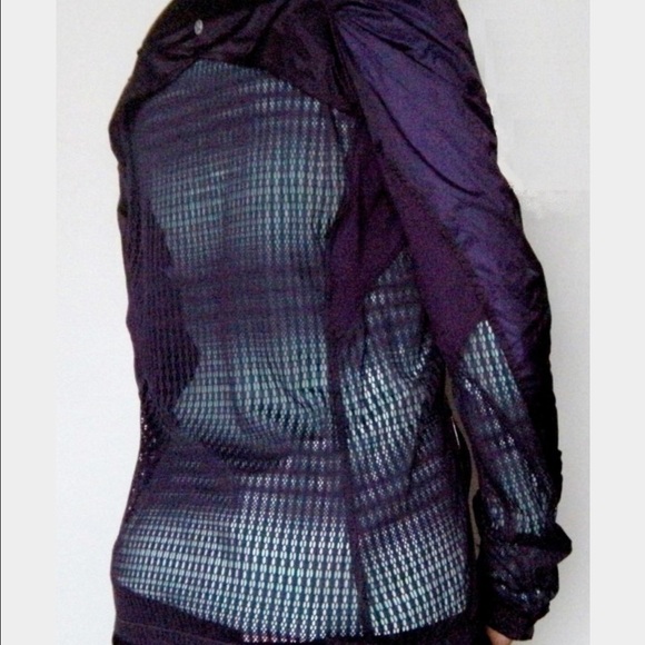 lululemon athletica Jackets & Blazers - Lululemon running jacket