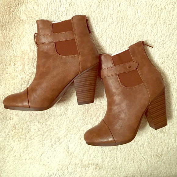 Shoes - 🆕Tan/Mocha Faux Leather Tall Ankle Boot