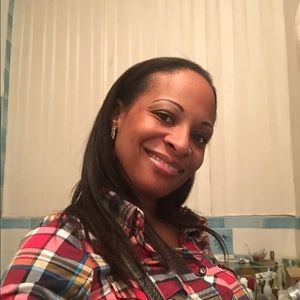 Meet your Posher, Moiya