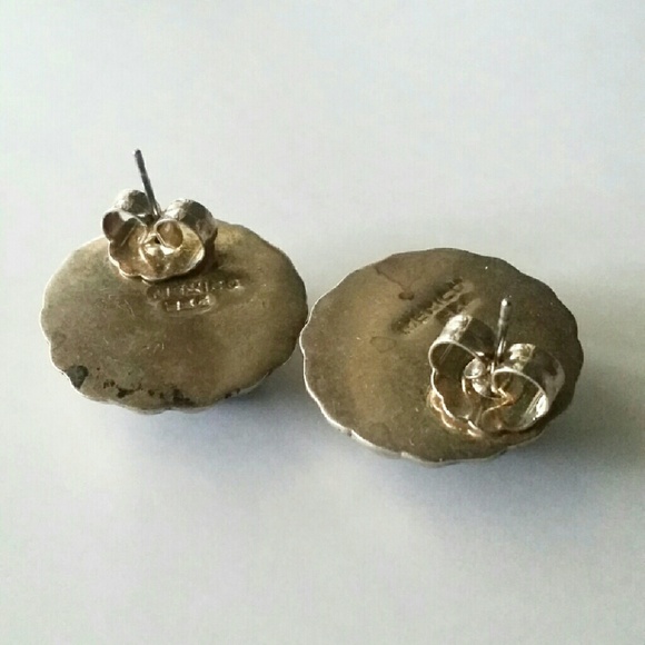 { vintage } Onyx & Sterling Silver Earrings - Picture 4 of 9