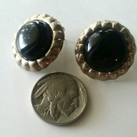 { vintage } Onyx & Sterling Silver Earrings - Picture 5 of 9
