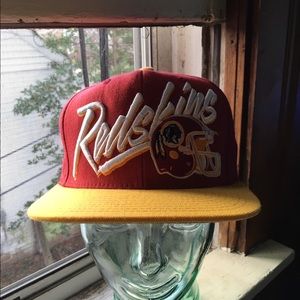 Vintage Mitchell & Ness Redskins NFL Snap Back