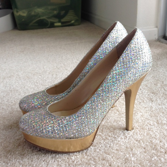 Fabulous Enzo Angiolini heels, size 5