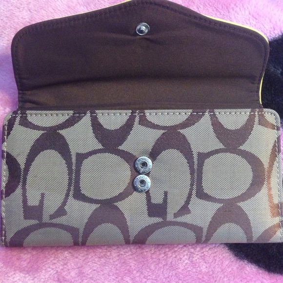Wallet - Picture 3 of 4