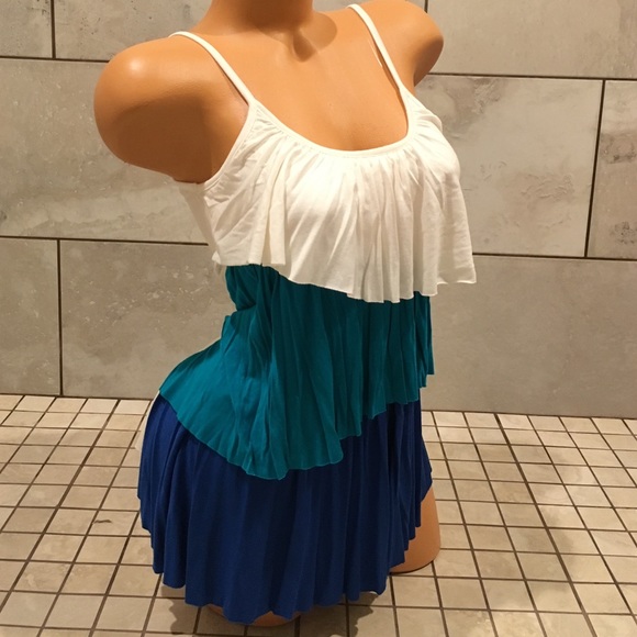 Color Block Blue to White Tank Top