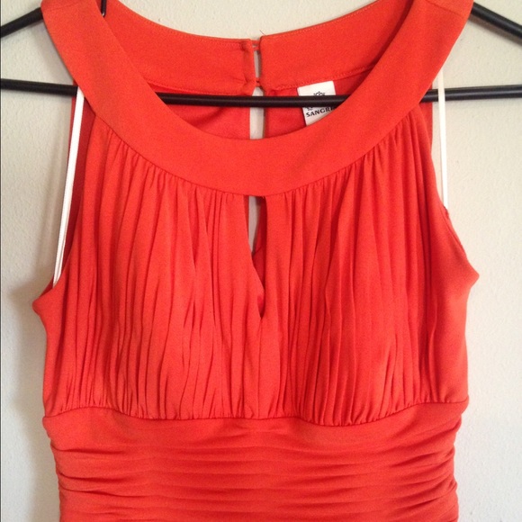 Sangria Dresses & Skirts - Beautiful Sangria floor length formal dress