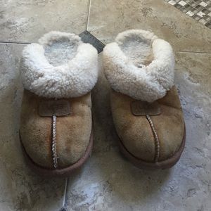 UGG coquette slippers size 6