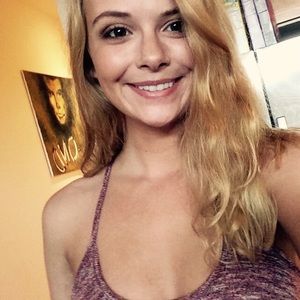 Meet your Posher, Carly