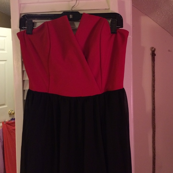 Red/Black strapless maxi