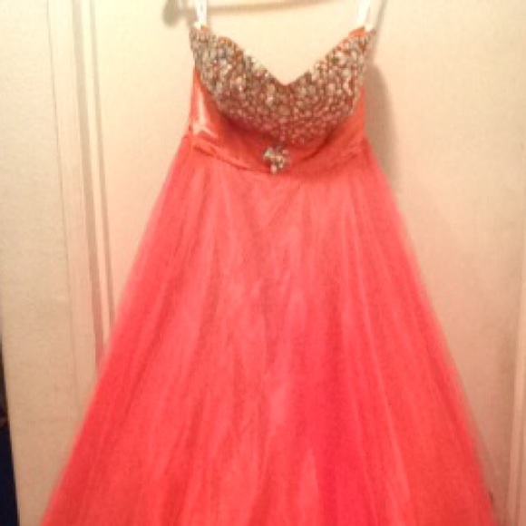 Prom Dress - Picture 2 of 3