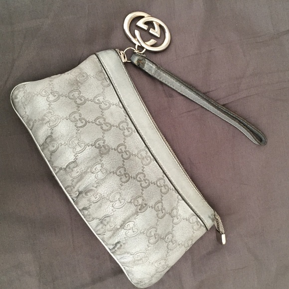 100% authentic Gucci wristlet