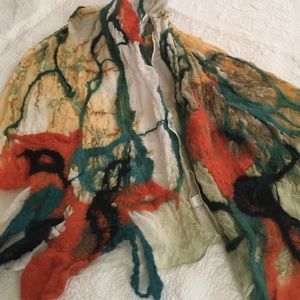 I selling felt scarves my art painting