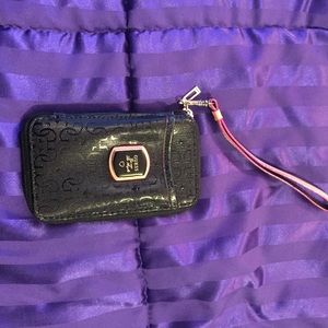 Never used guess wristlet