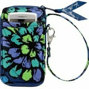 NWOT Vera Bradley All-in-One Wristlet