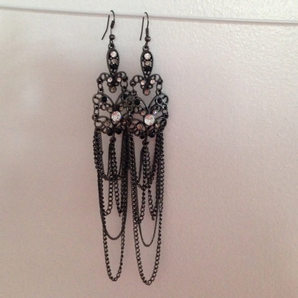 Dark Silver with black and clear stones earrings - Picture 1 of 4