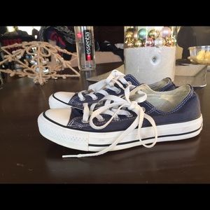 Navy Converse tennis shoes