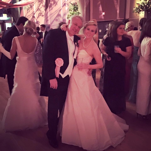 Meet your Posher, Hallie