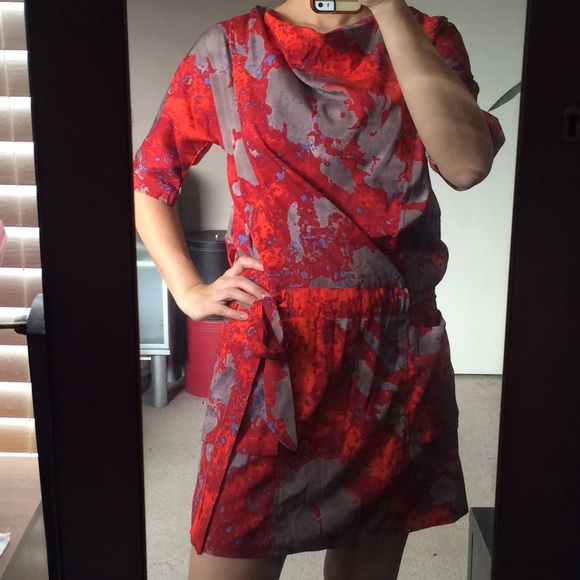 (SOLD) πHPπ π΄*SALE!* Walter Baker dress - Picture 3 of 3