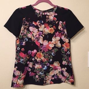 Dorothy Perkins Tops - Dorothy Perkins Black Floral Top Size 4 Dorothy Perkins Tops - Dorothy Perkins Black Floral Top Size 4