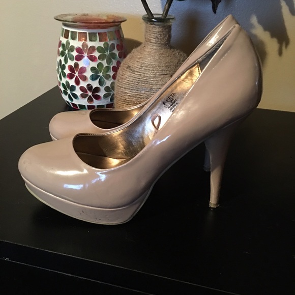 Women's Steve Madden heel size 9 - Picture 3 of 4