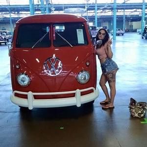 Meet your Posher, Brooke