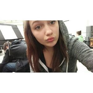 Meet your Posher, Jade