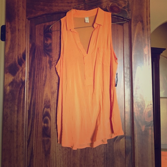 Old Navy Tops - Sleeveless shirt