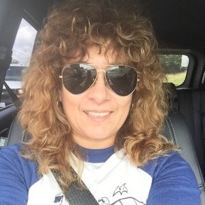 Meet your Posher, Isabel