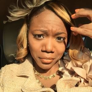 Meet your Posher, Courtney