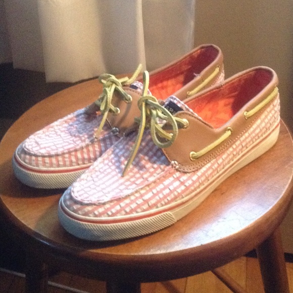 SPERRY BOAT SHOES SIZE W8.5